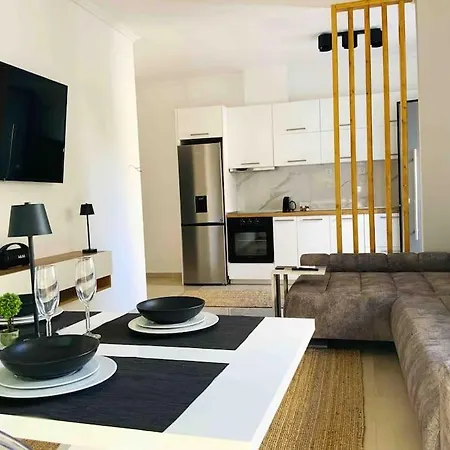 2 Bedroom Family With Free Parking *