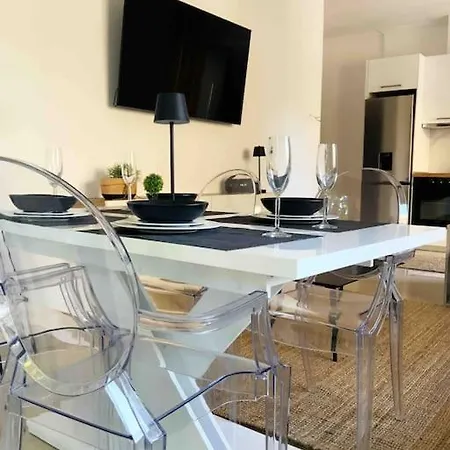 2 Bedroom Family With Free Parking