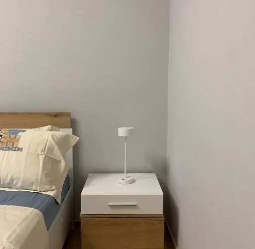 2 Bedroom Family With Free Parking Appartement *