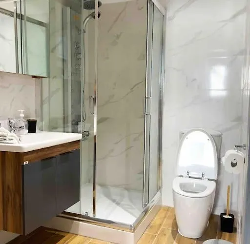 2 Bedroom Family With Free Parking Lejlighed