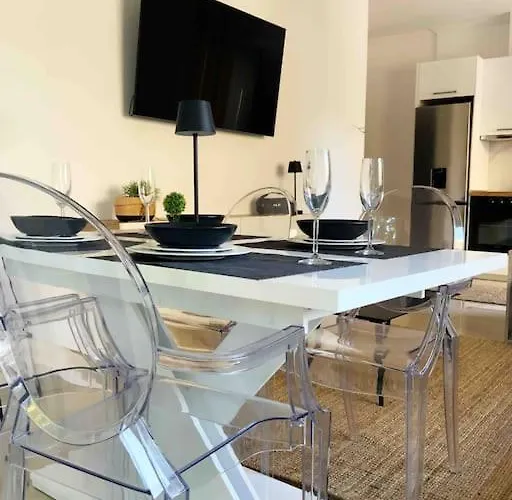 2 Bedroom Family With Free Parking